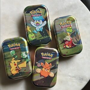 Pokemon Green and Red Galarian Pokémon Mini Tin